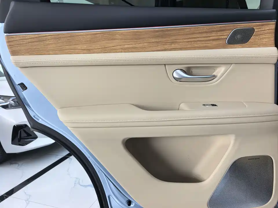 HarmonyOS Ask the world M5