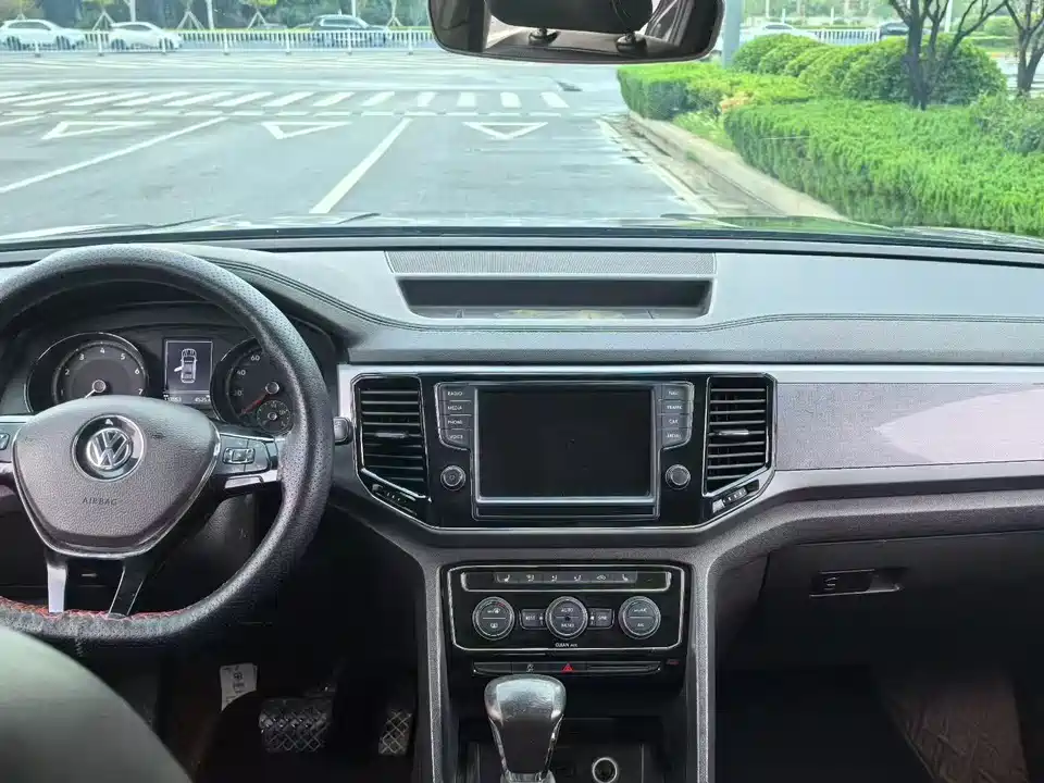 Volkswagen Tourang Volkswagen Tourang