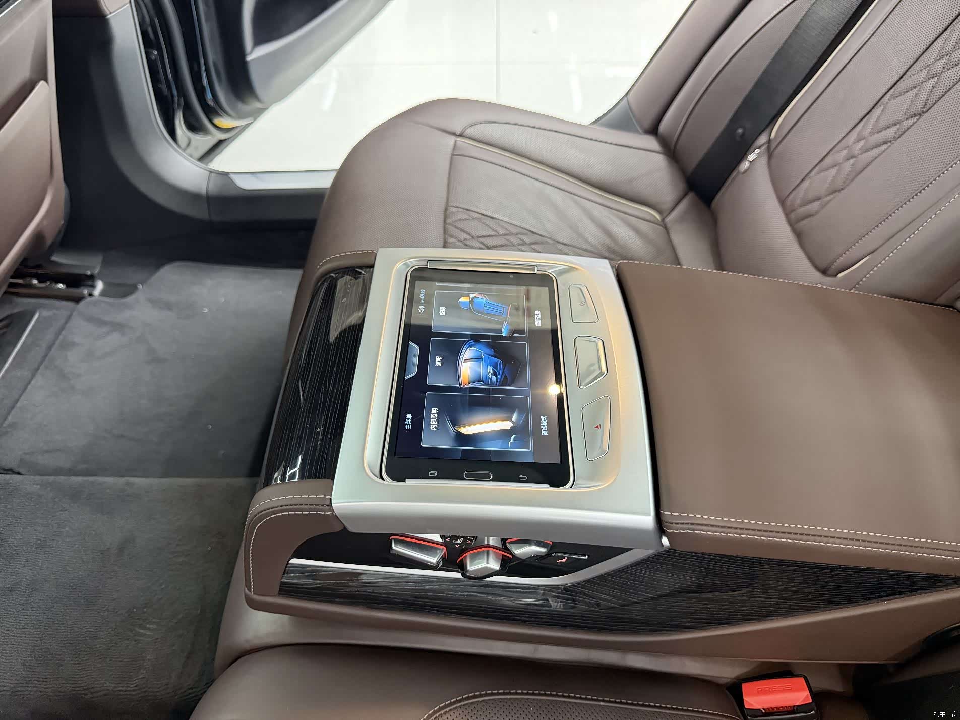 BMW 7 Series, 2017 15