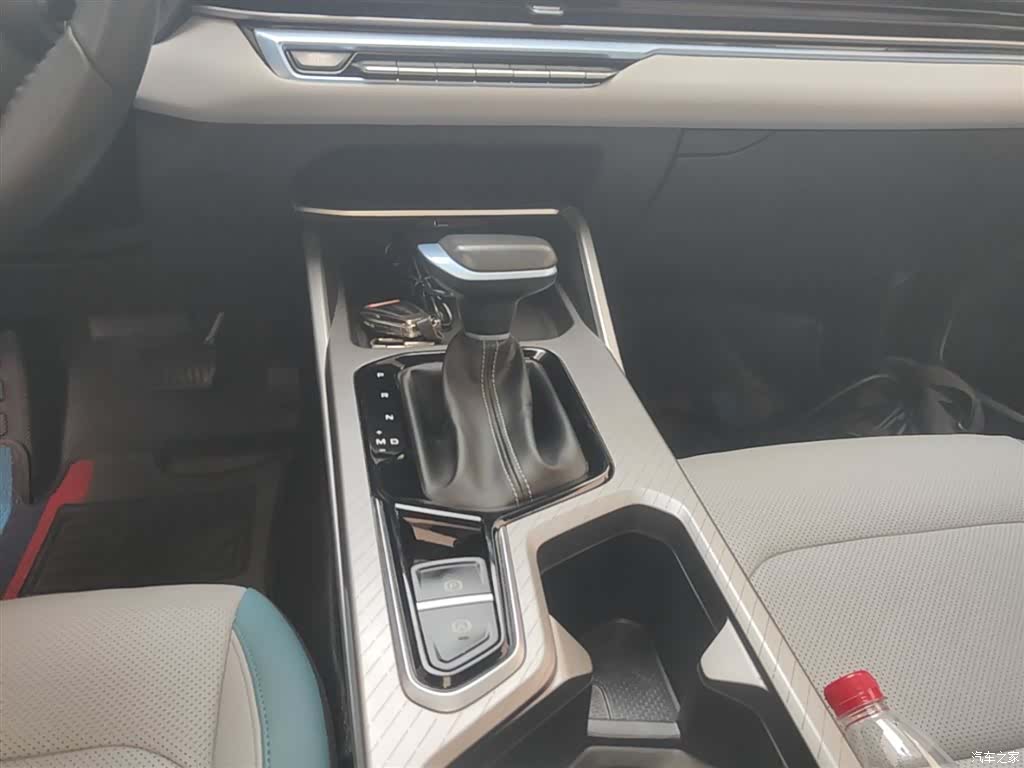 Geely Emgrand, 2024 14