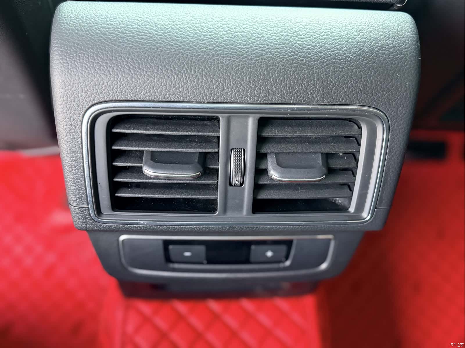 Audi Q5L, 2022 22