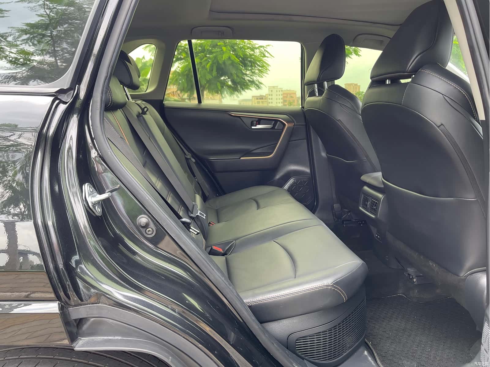 Toyota Wildlander, 2024 15