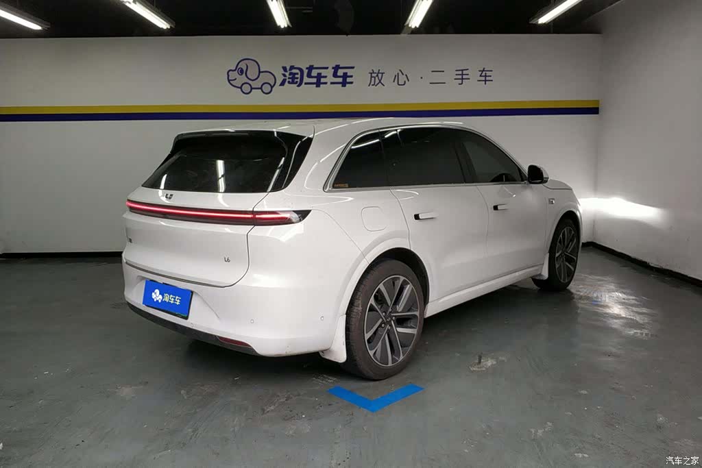 Li Auto L6, 2024 3