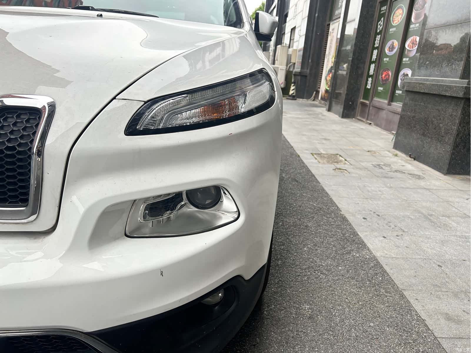 Jeep Cherokee, 2018 13