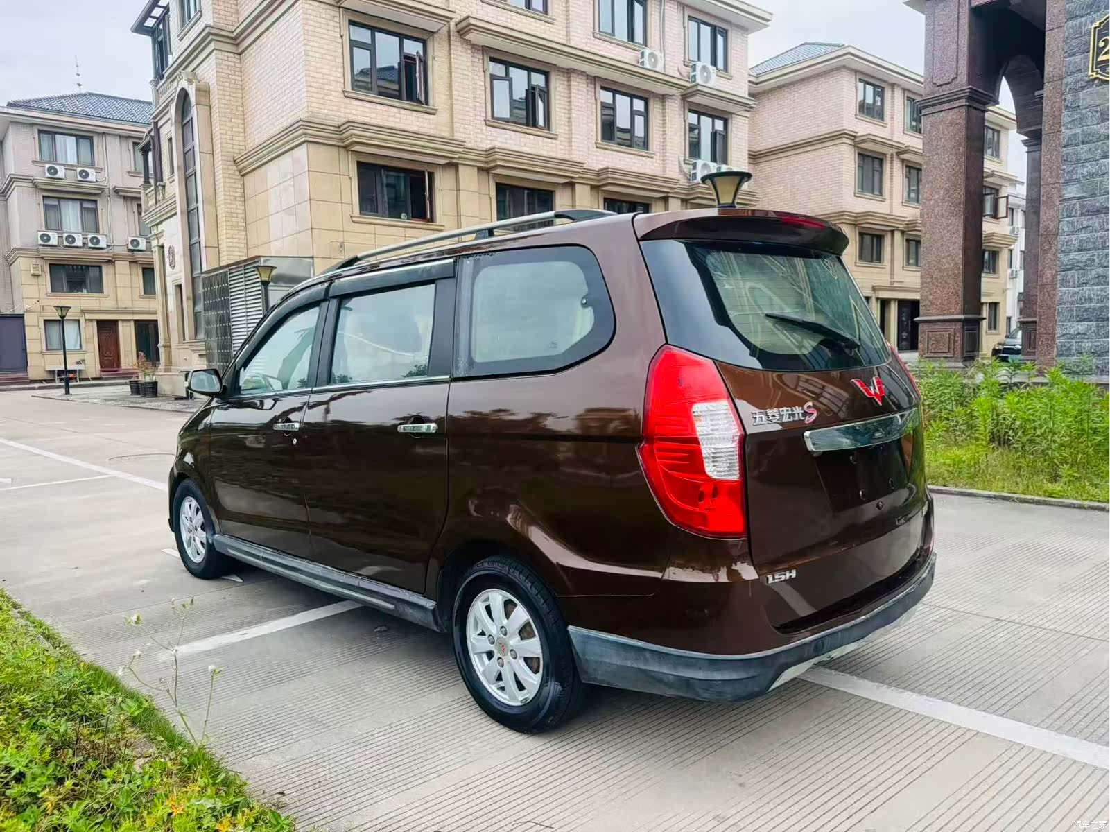Wuling Hongguang, 2015 4