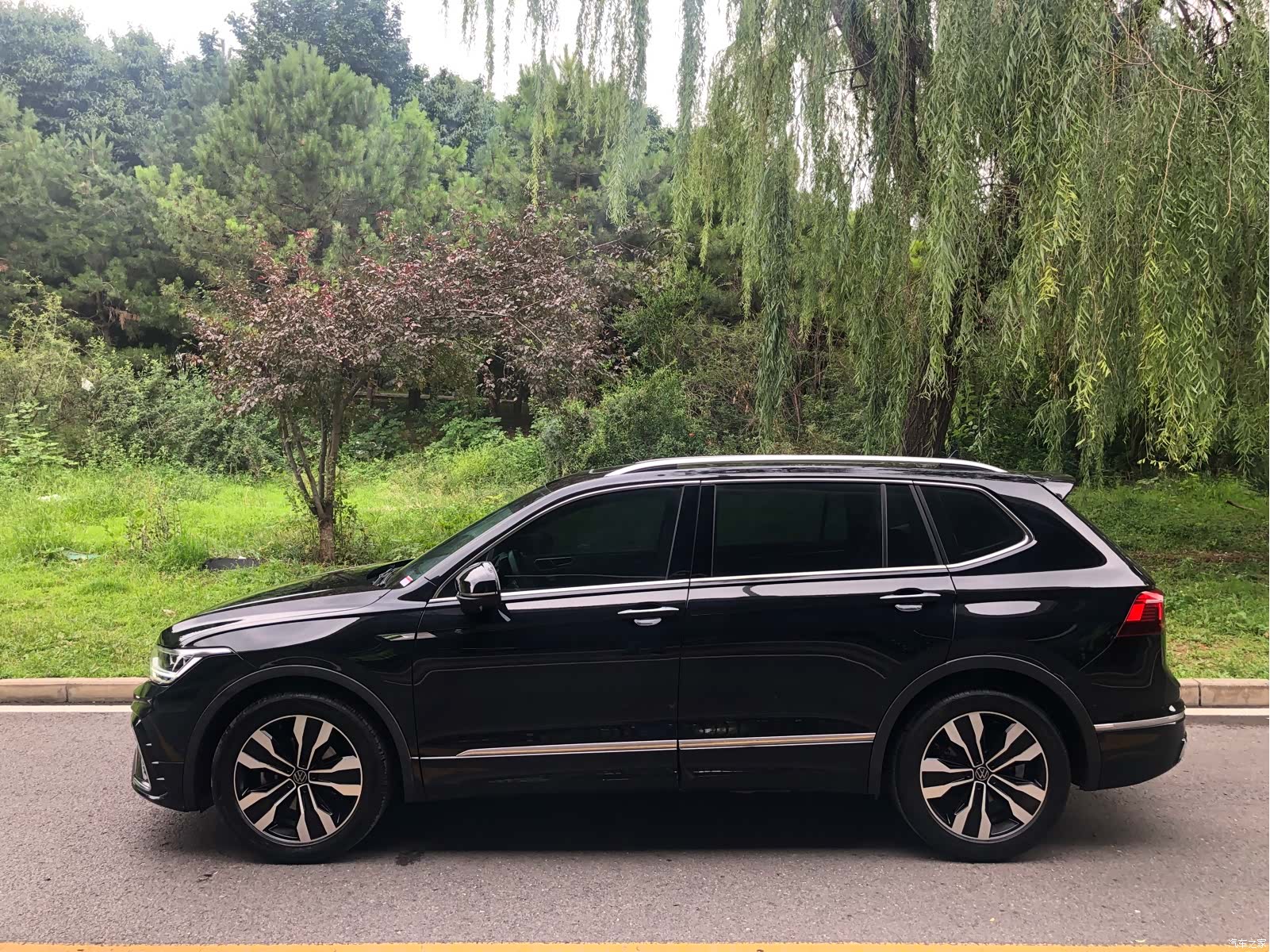 Volkswagen Tiguan L, 2022 4