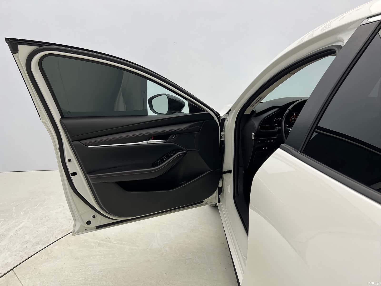Mazda Mazda3, 2022 21