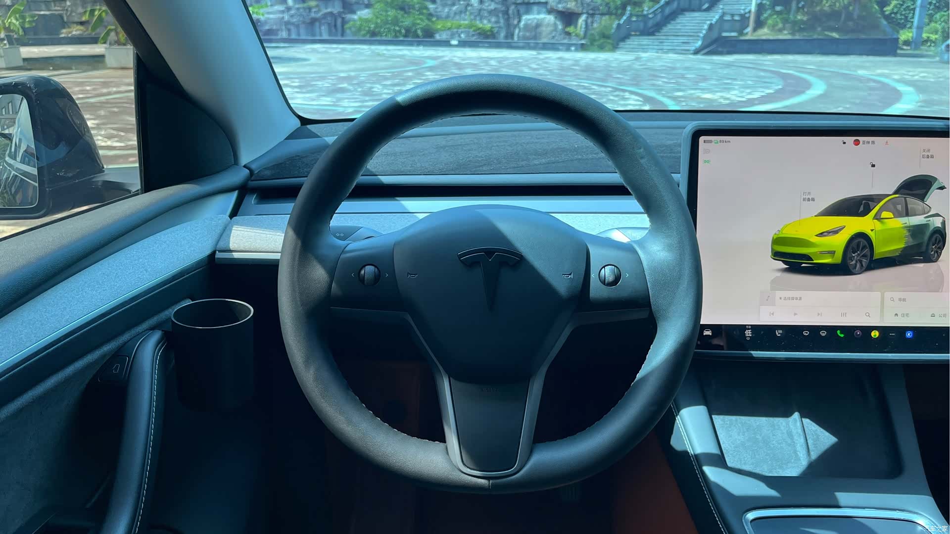 Tesla Model Y, 2024 15