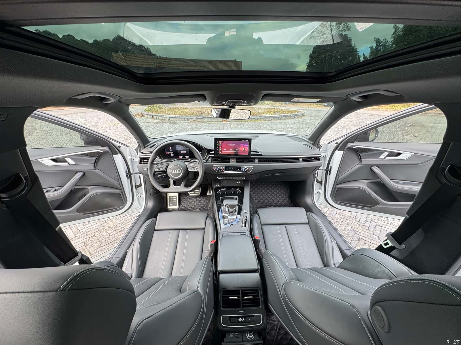 Audi A4L, 2025 9