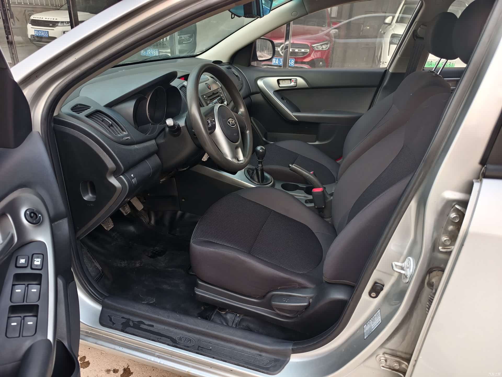 Kia GL, 2012 3