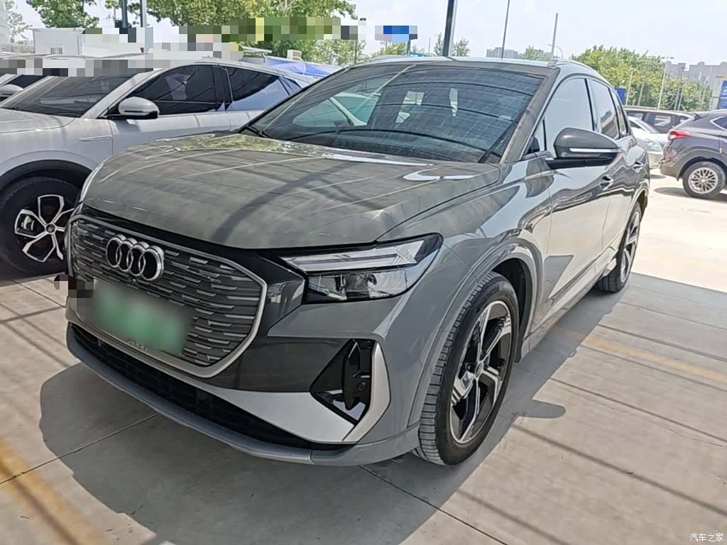 Audi Q4 e-tron, 2024 1