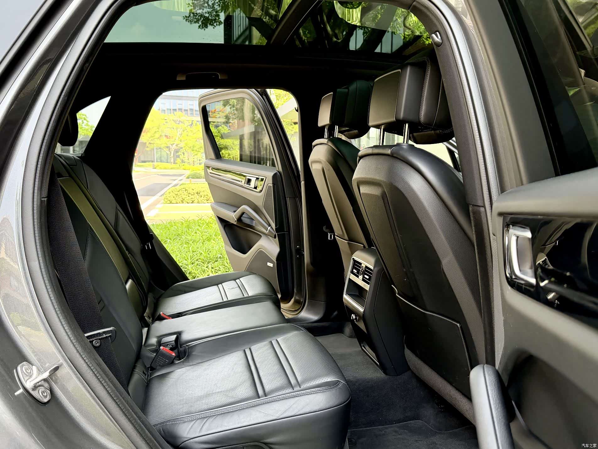 Porsche Cayenne, 2021 все фото