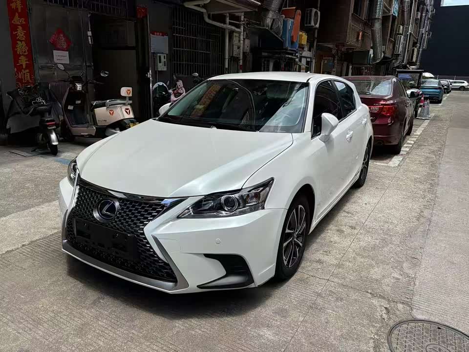 Lexus CT