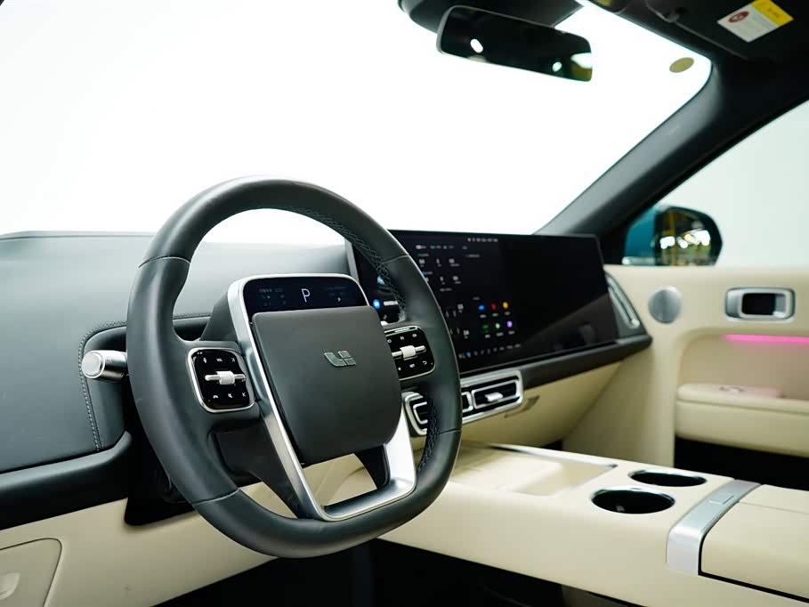 Li Auto Ideal L8