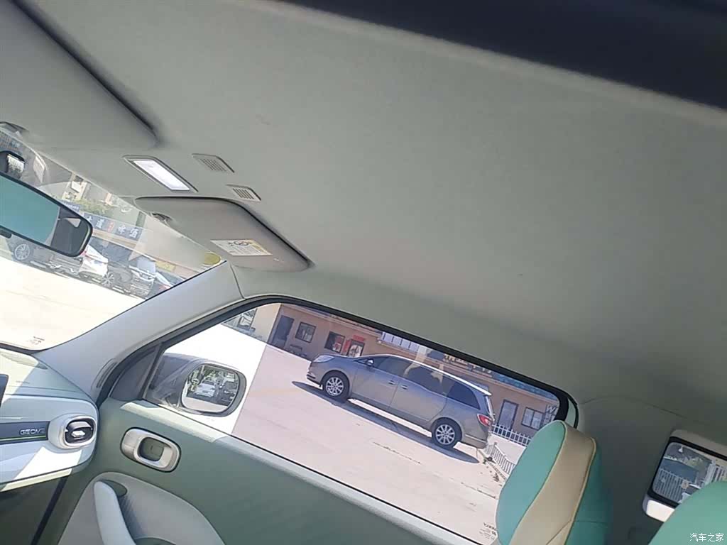 Geely Panda, 2025 18