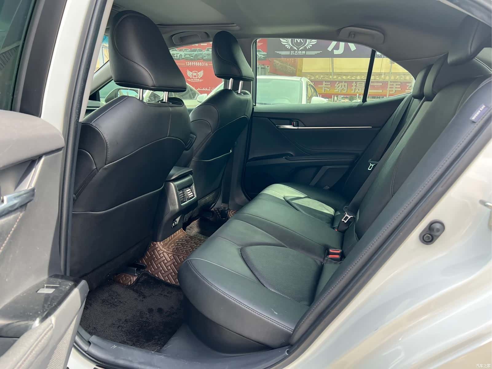 Toyota Camry, 2022 9