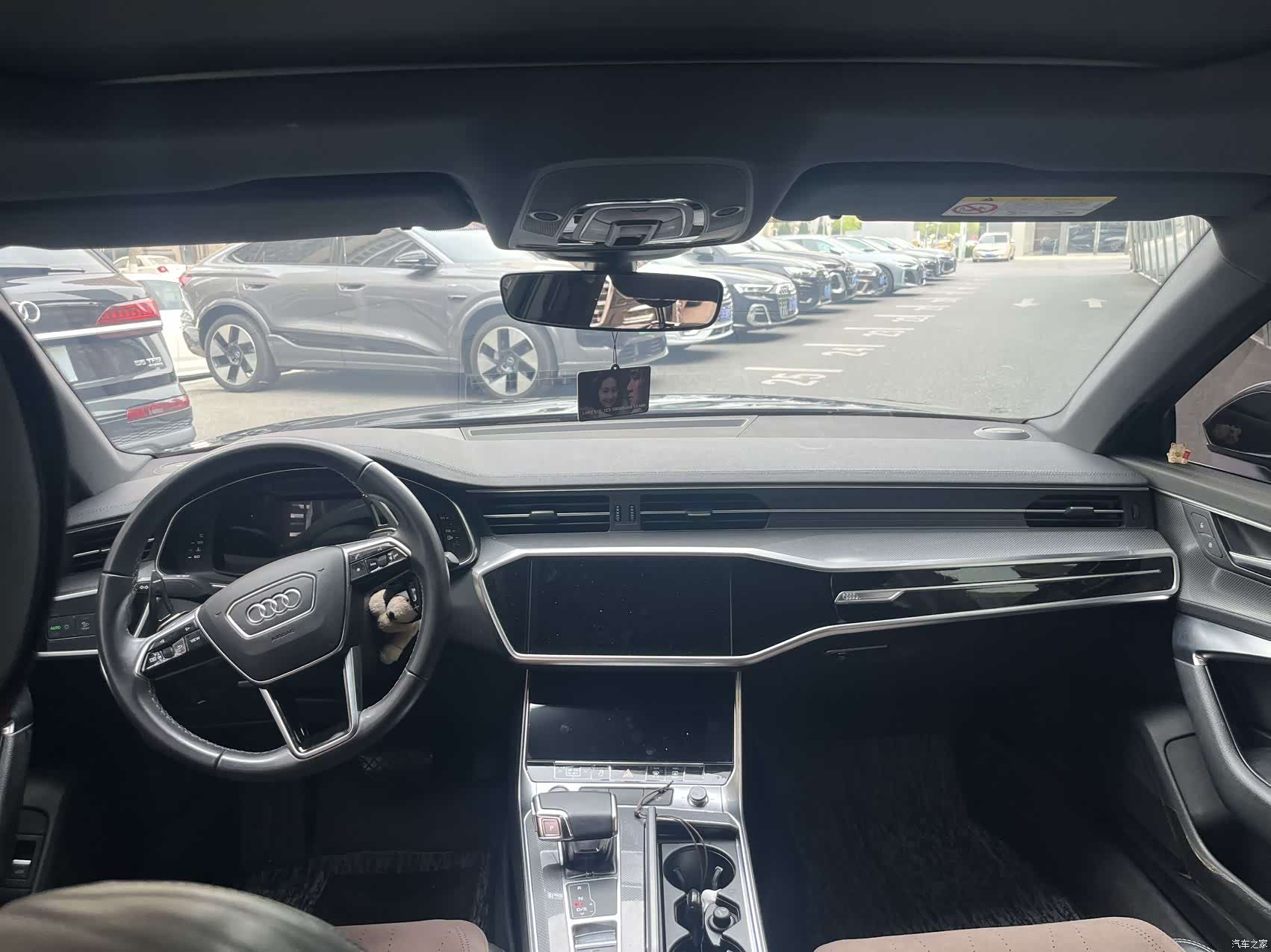 Audi A6L, 2022 все фото