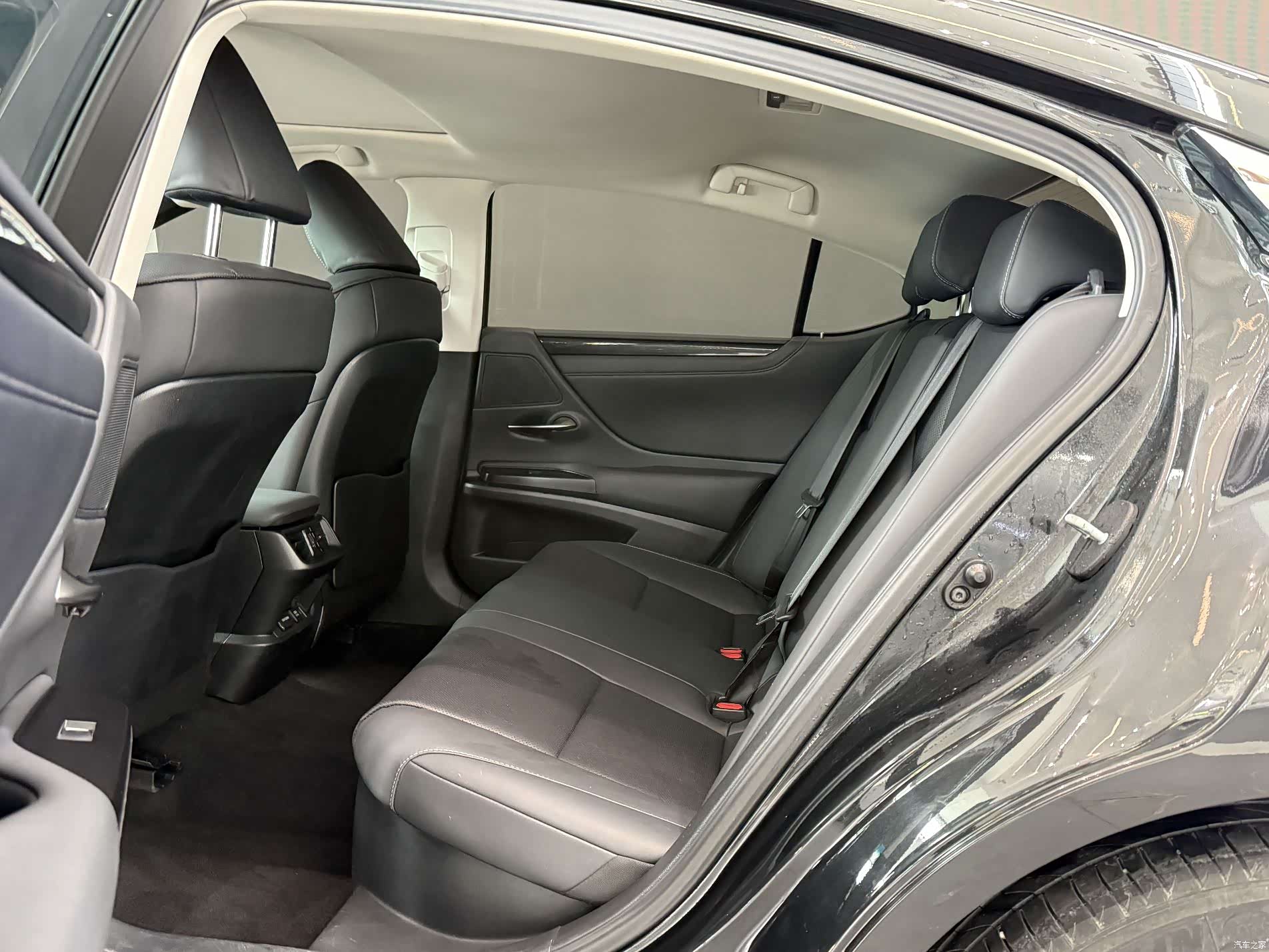 Lexus ES, 2021 8