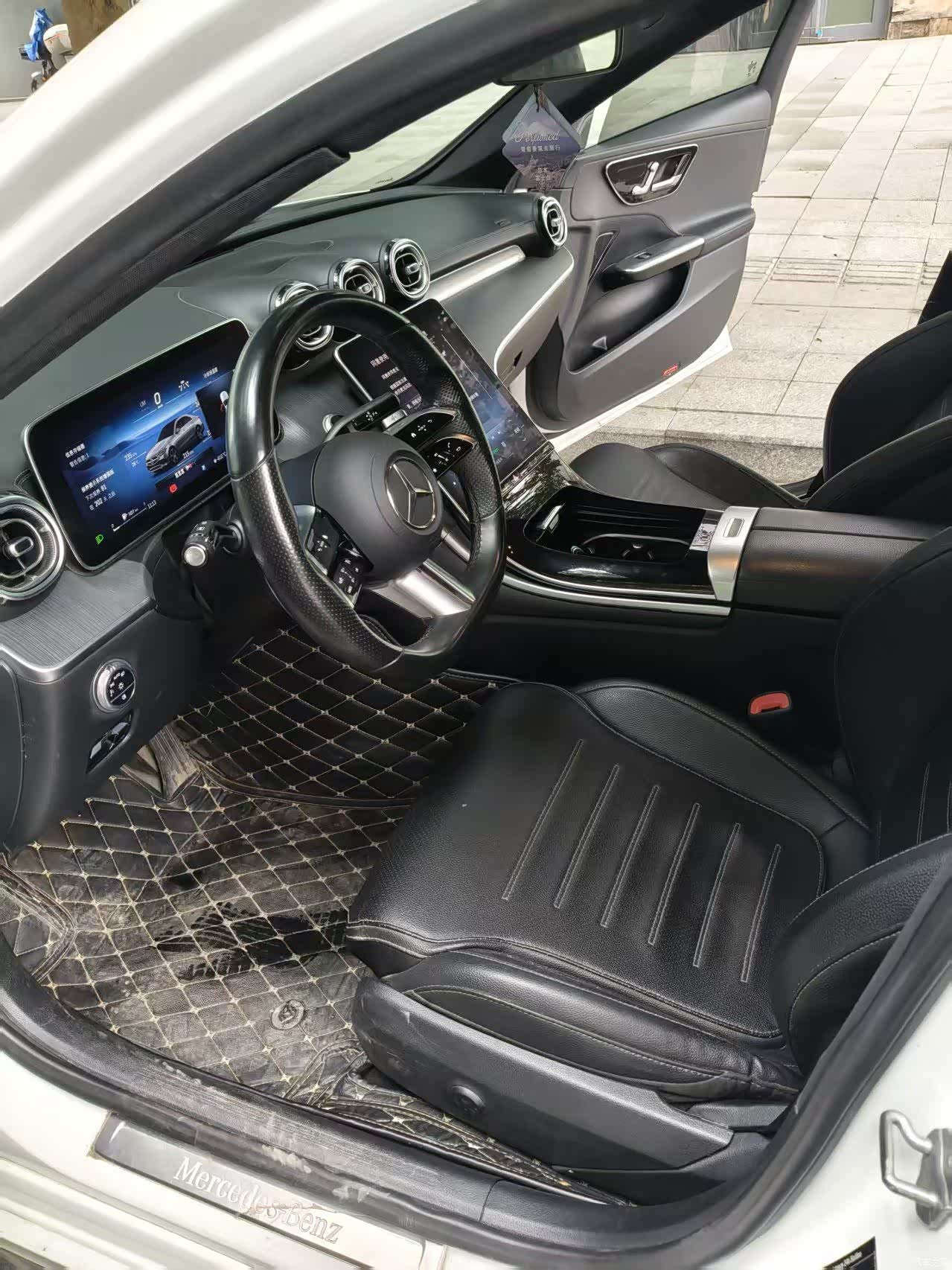 Mercedes-Benz C-Class, 2022 4