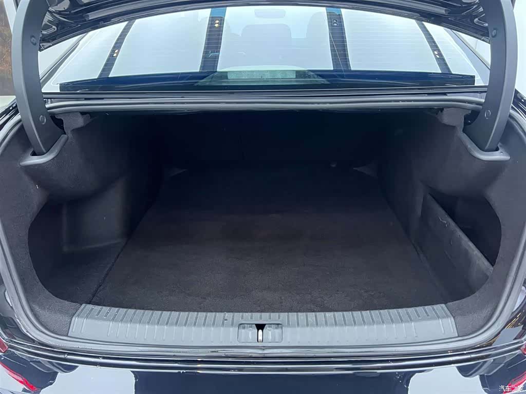 Volkswagen Passat, 2023 3