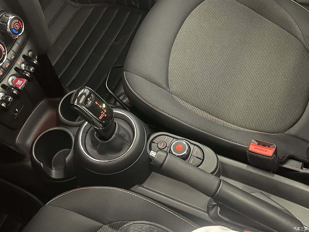 Mini ONE, 2021 19