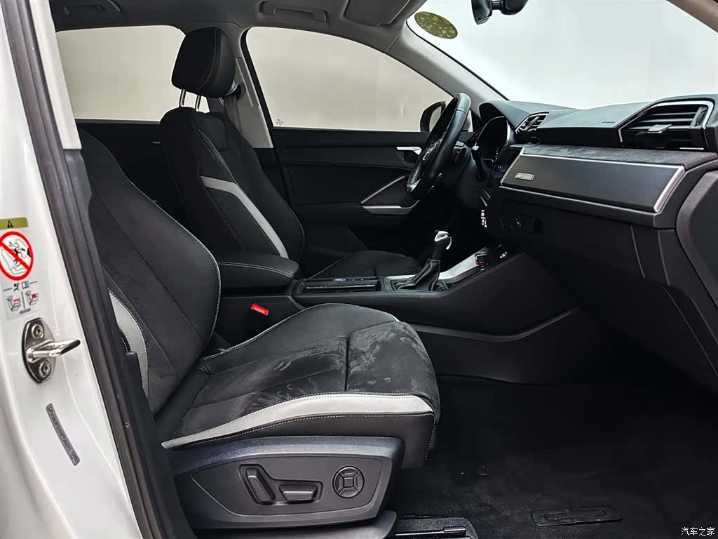 Audi Q3, 2022 21