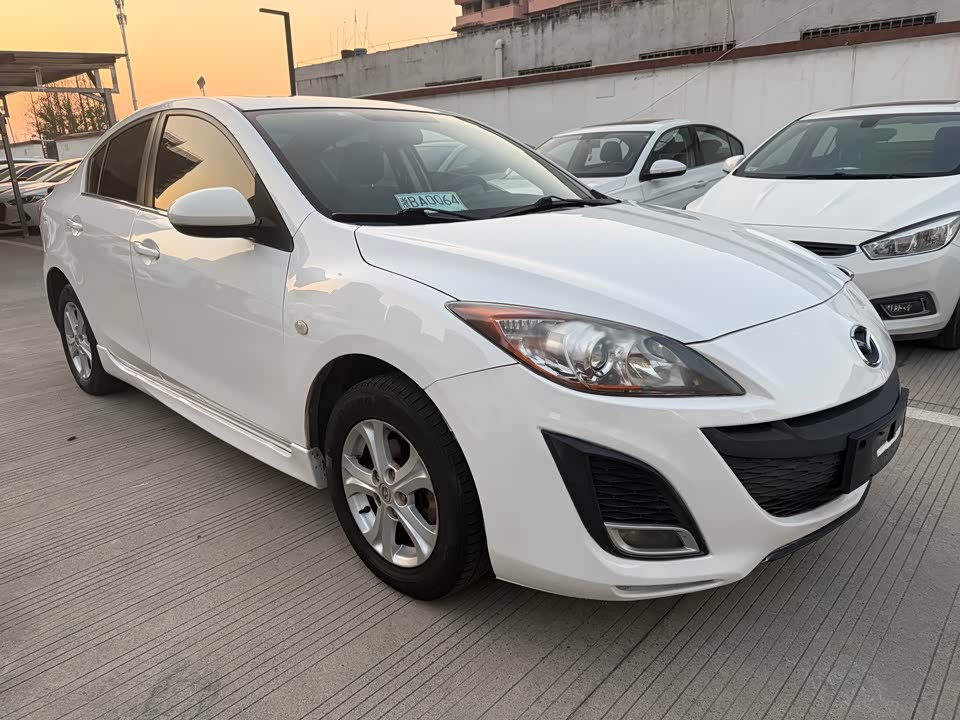 Mazda 3 star Cheng