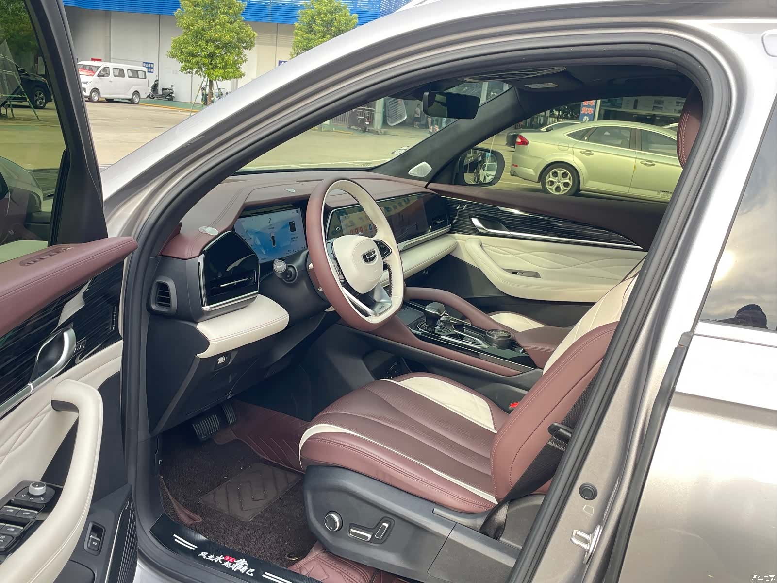 Geely Xingyue L, 2024 8