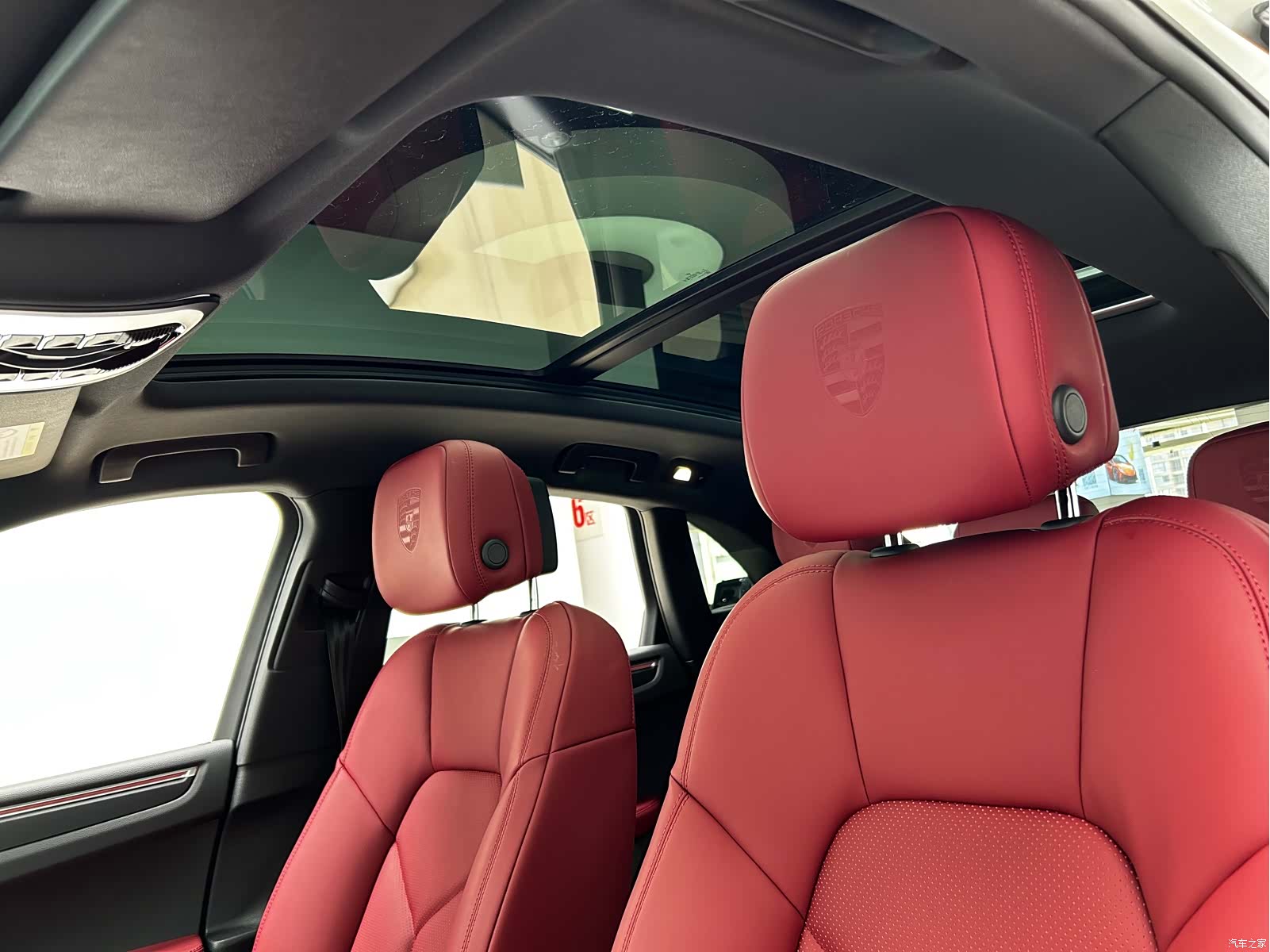 Porsche Macan, 2023 13
