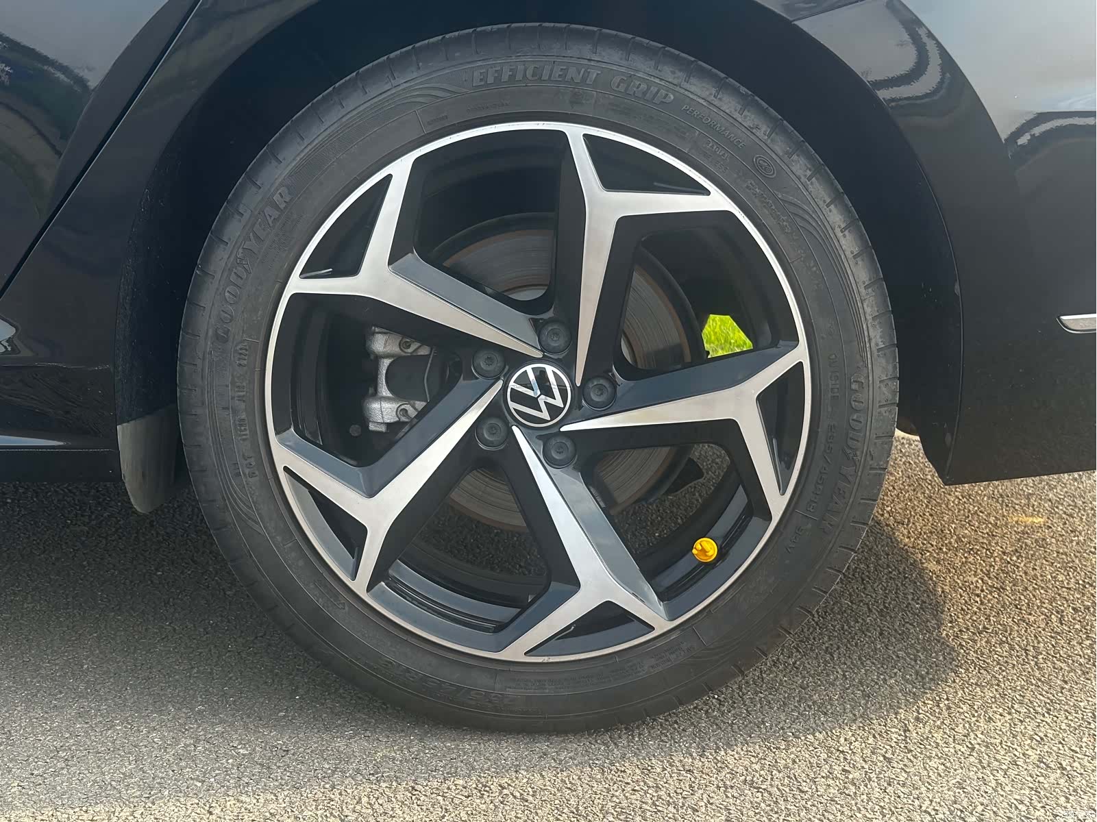Volkswagen Passat, 2023 18