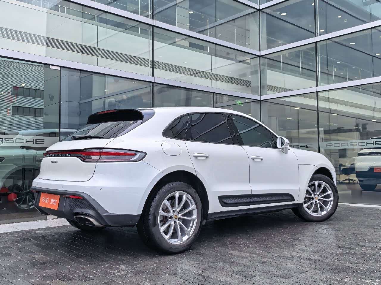 Porsche Macan, 2024 7