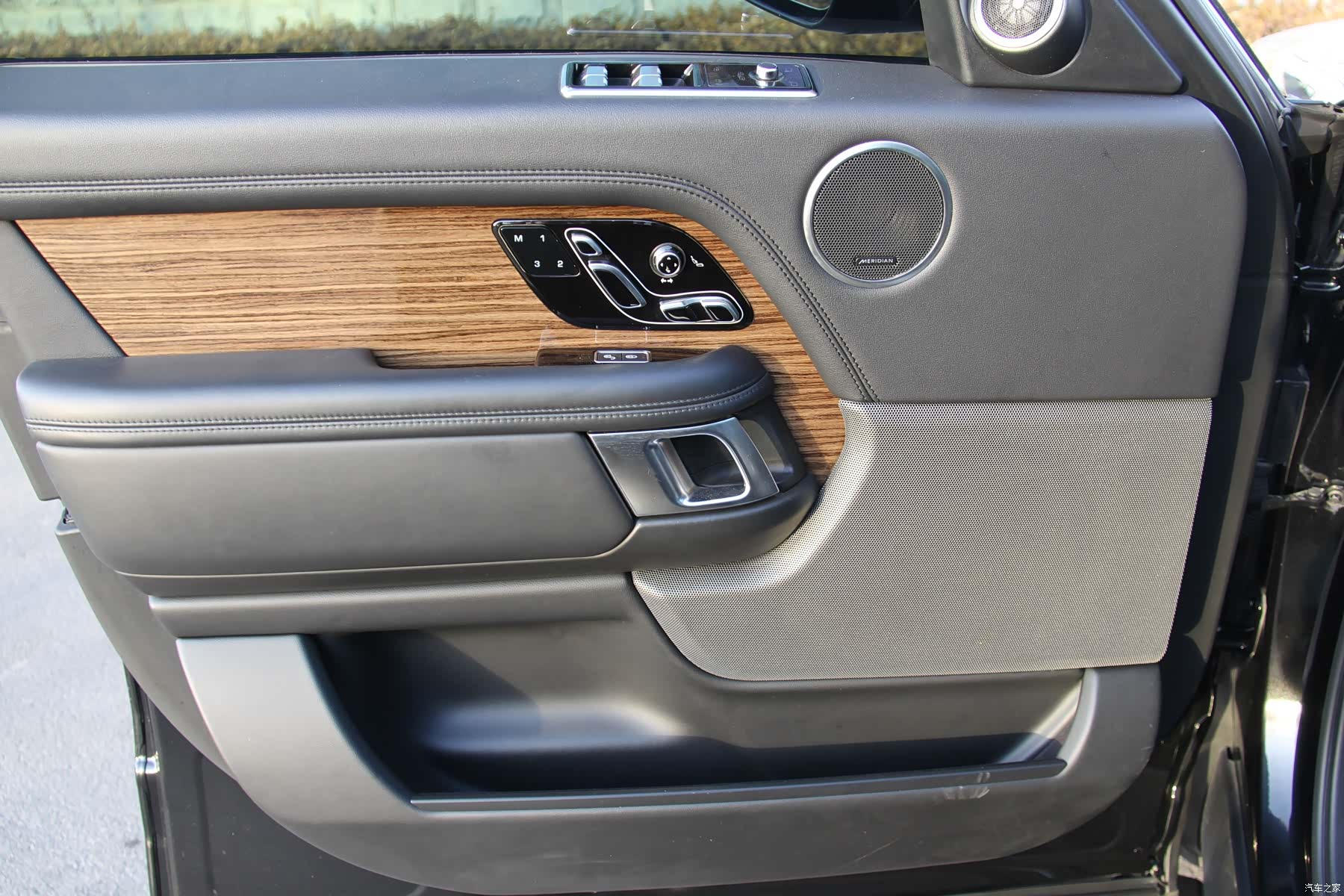 Land Rover Range Rover, 2019 10