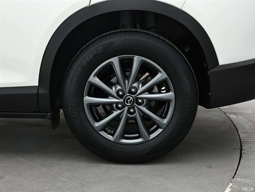 Mazda CX-4, 2023 9