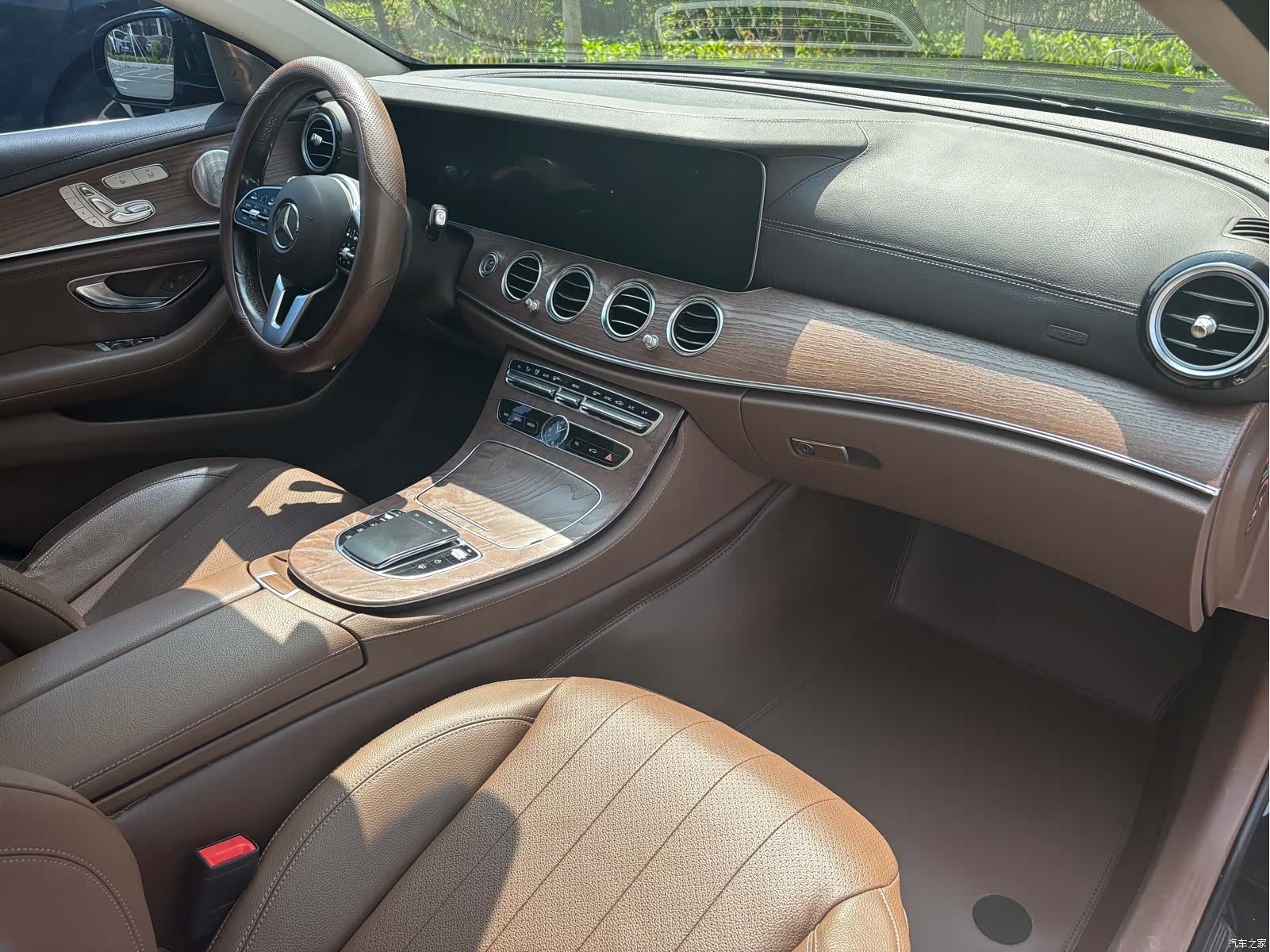 Mercedes-Benz E-Class, 2019 13