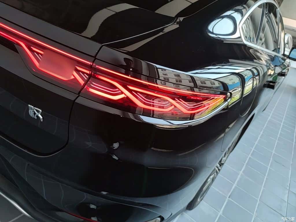 BYD Han, 2022 8