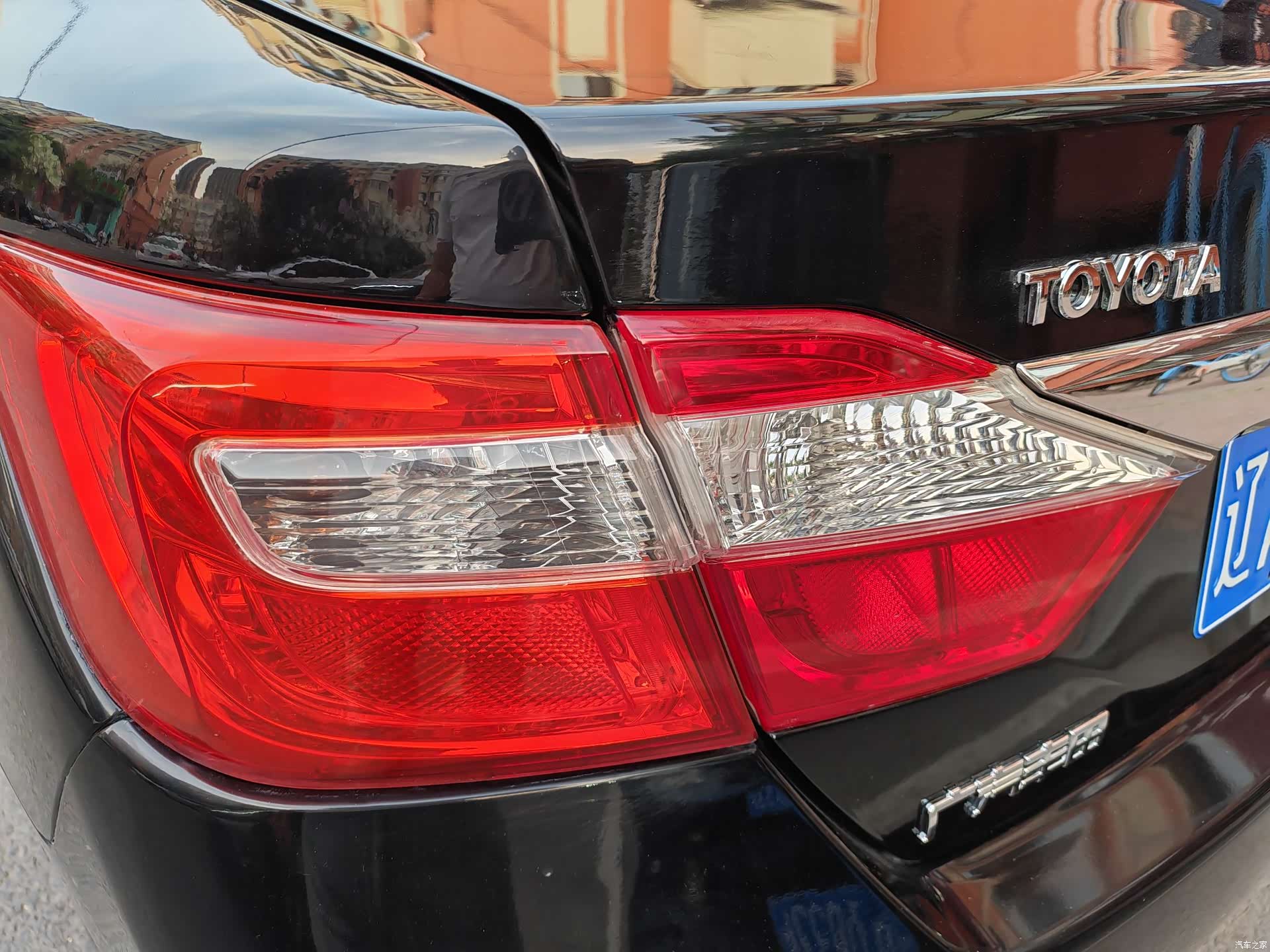 Toyota Camry, 2012 16