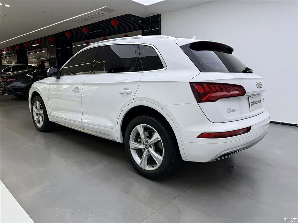 Audi Q5L, 2020 7