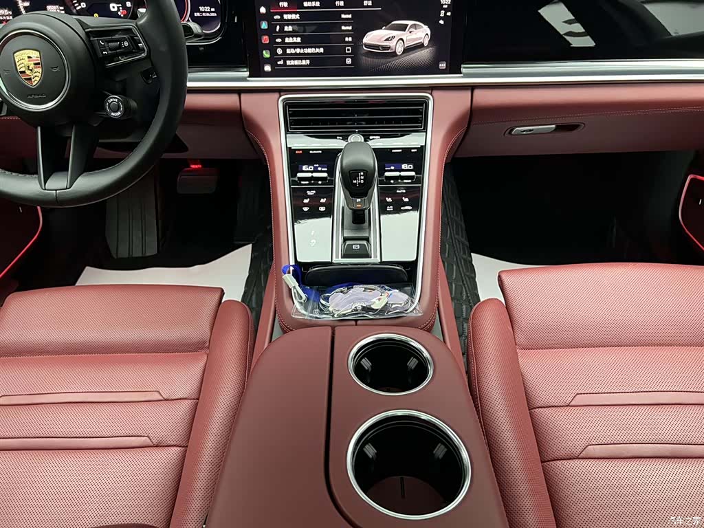 Porsche Panamera, 2023 18