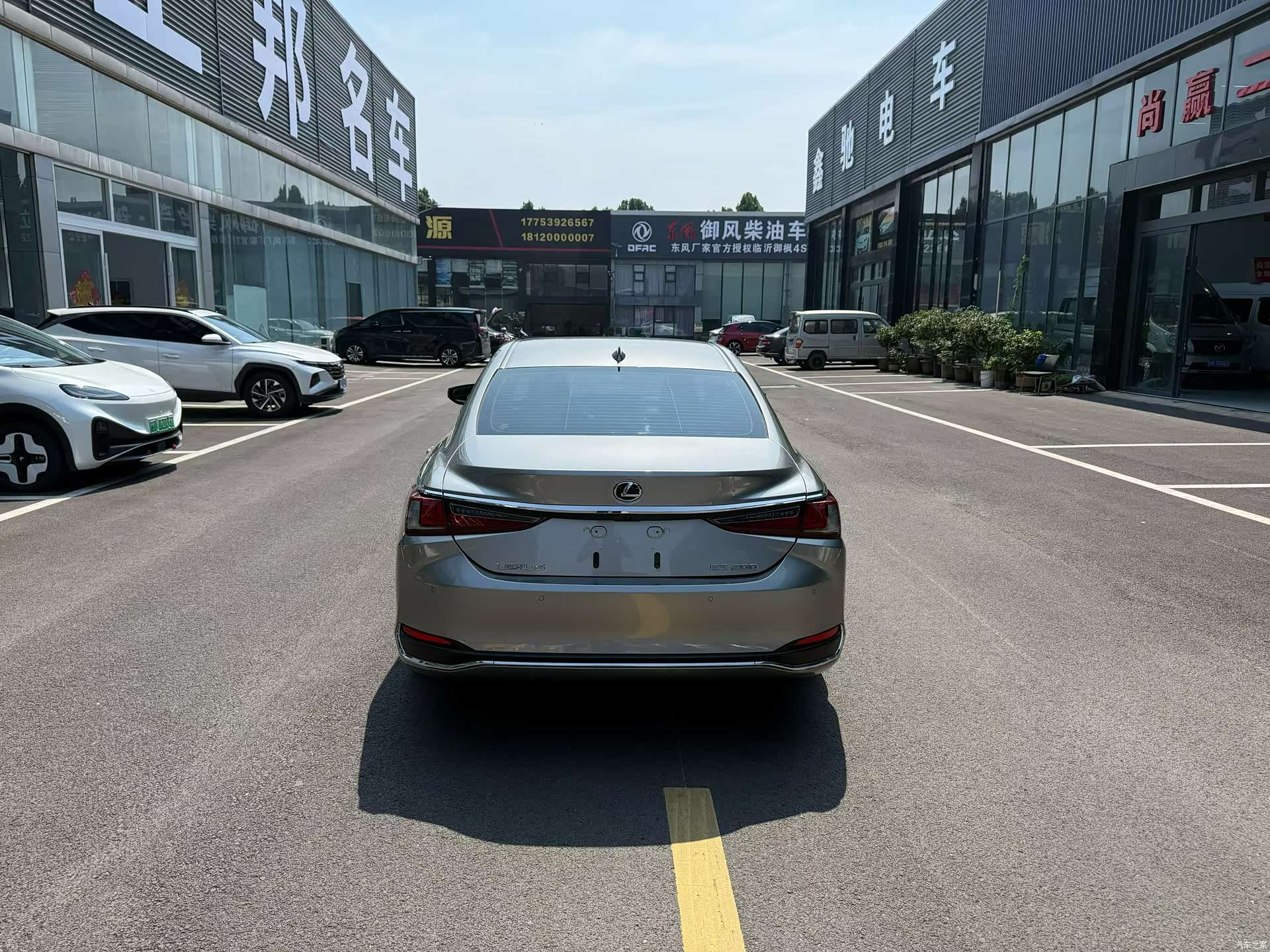 Lexus ES, 2021 8