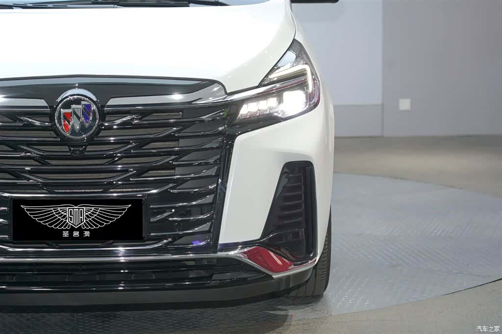 Buick GL8, 2024 3