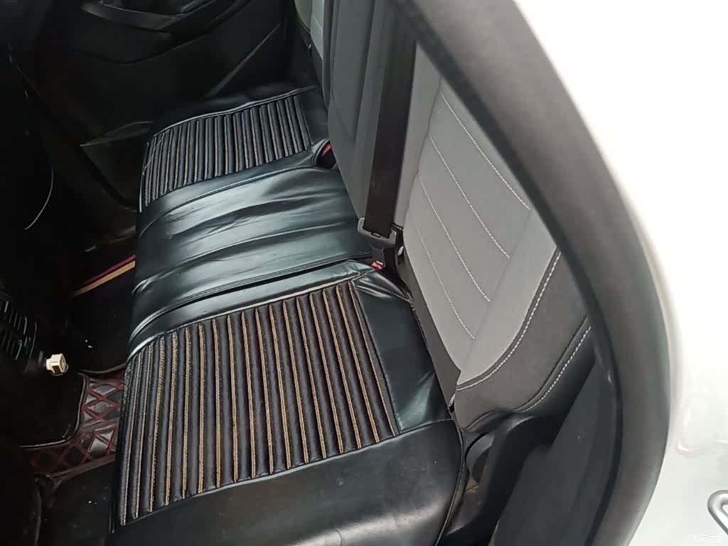 Ford Kuga, 2015 17