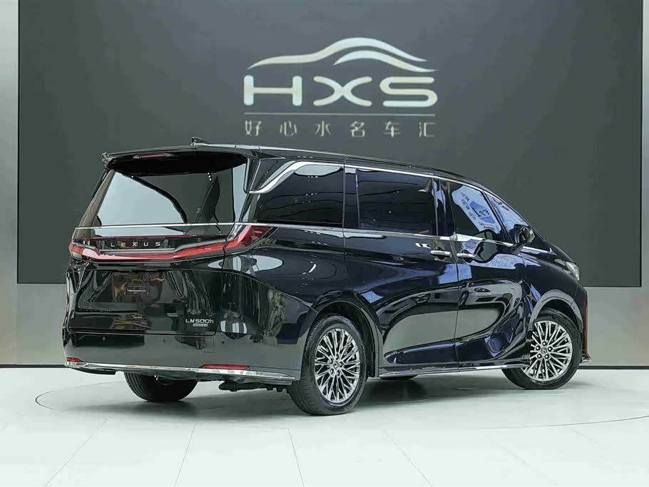 Lexus LM Lexus LM