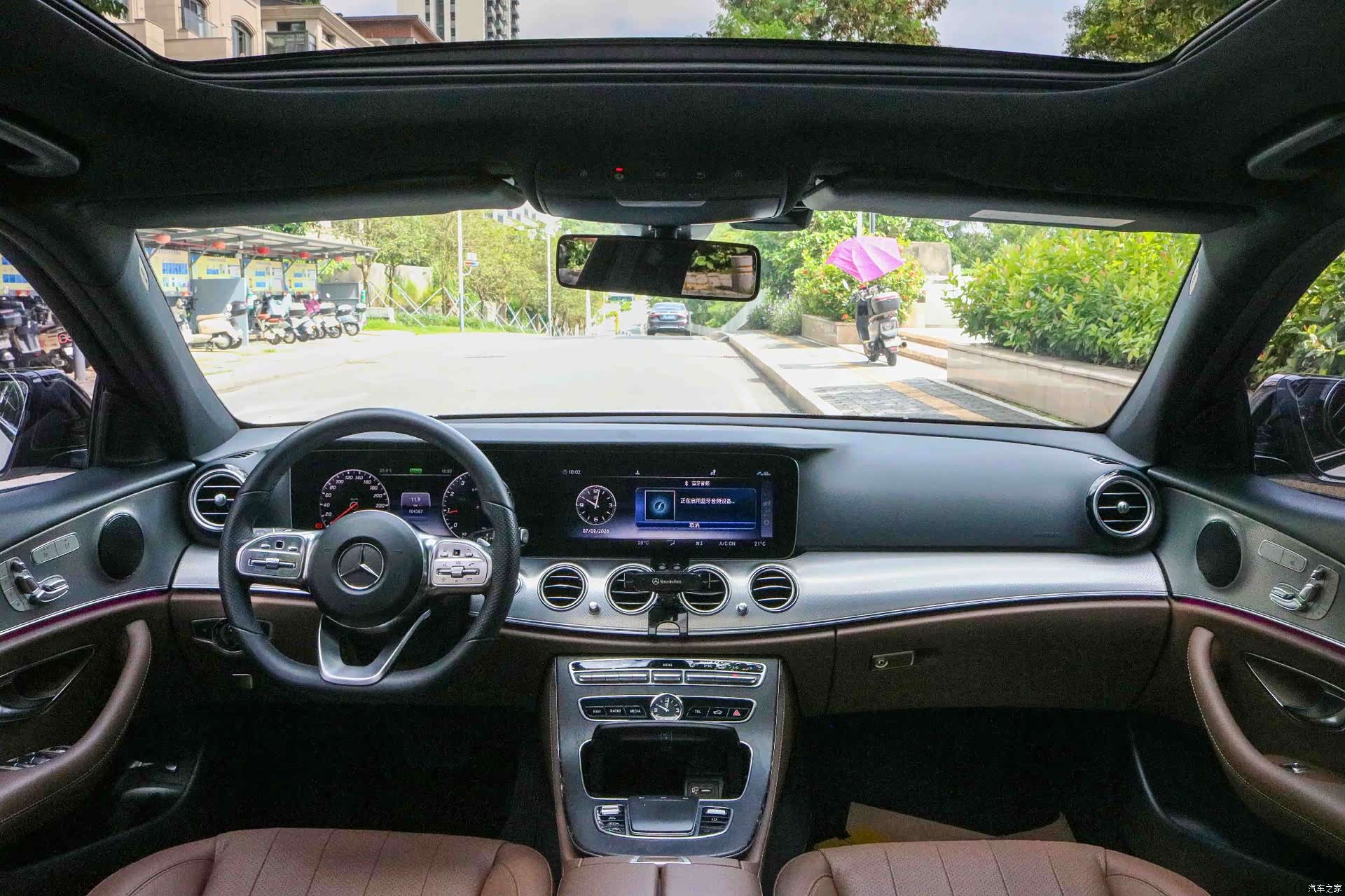 Mercedes-Benz E-Class, 2019 4