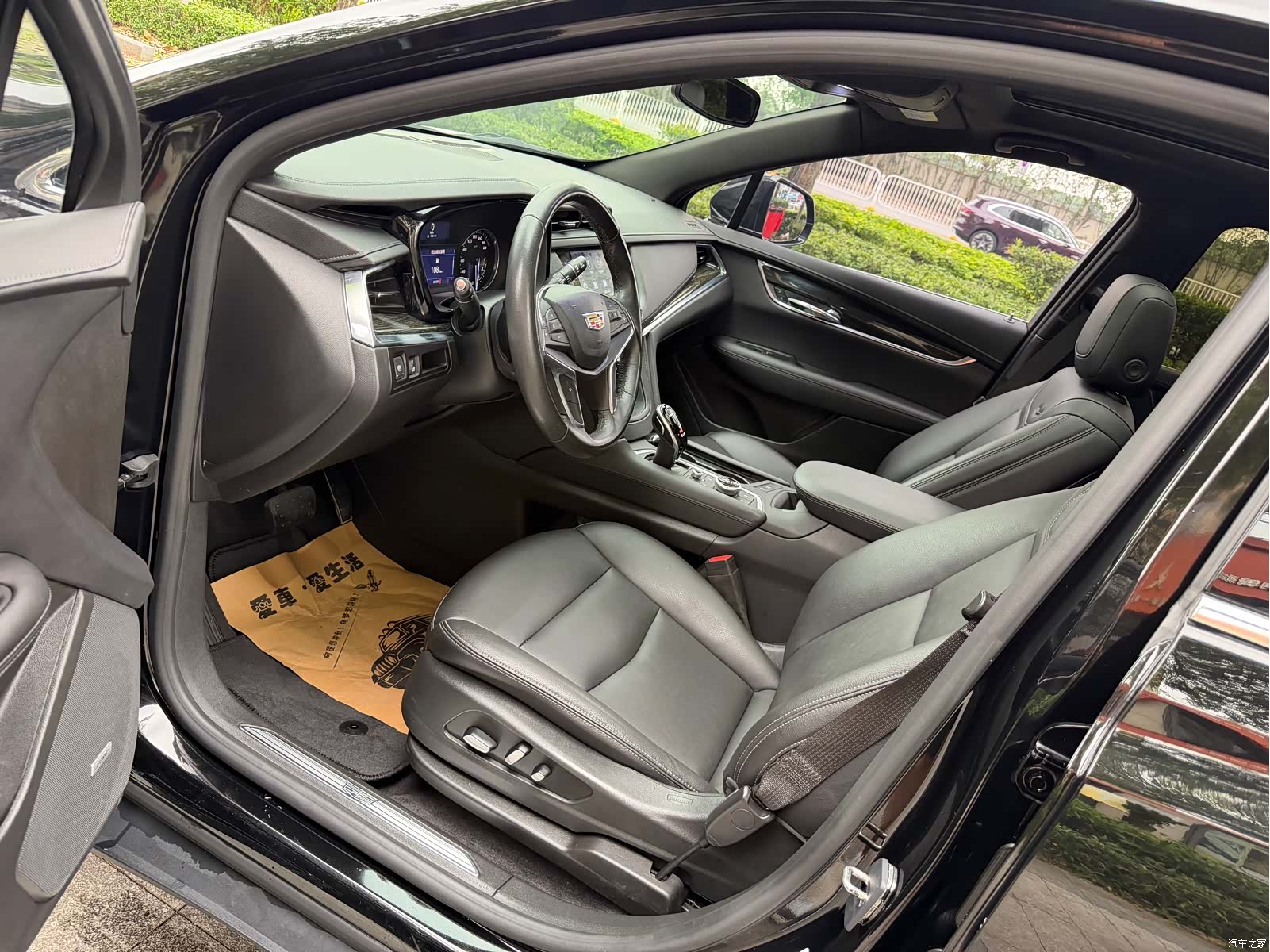 Cadillac XT5, 2021 все фото