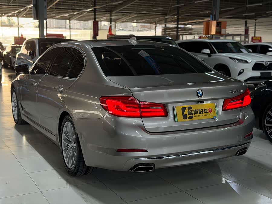BMW 5 Series New Energy 2019, фото 19