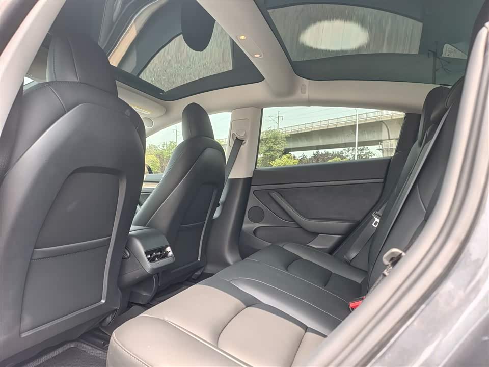 Tesla Model 3 Tesla Model 3
