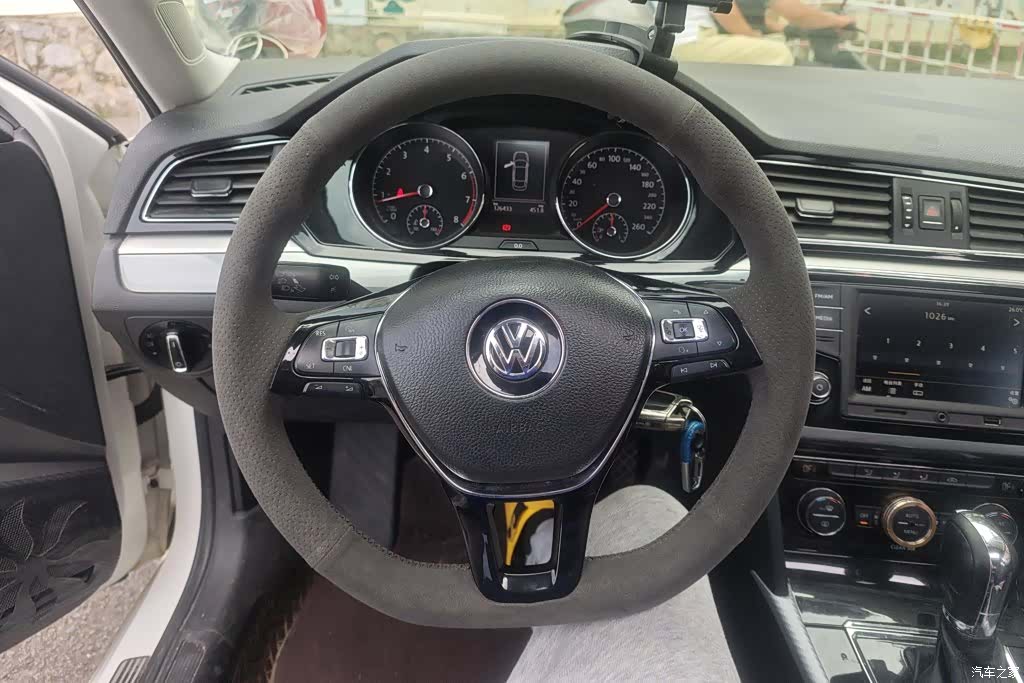 Volkswagen Lamando, 2016 15