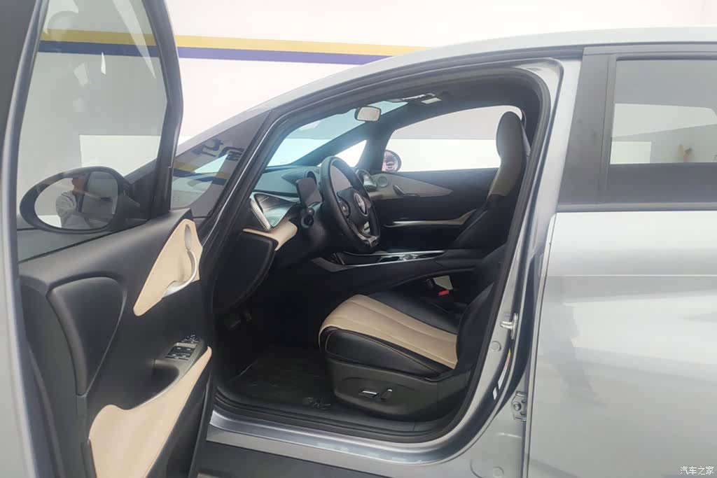 BYD Dolphin, 2023 9