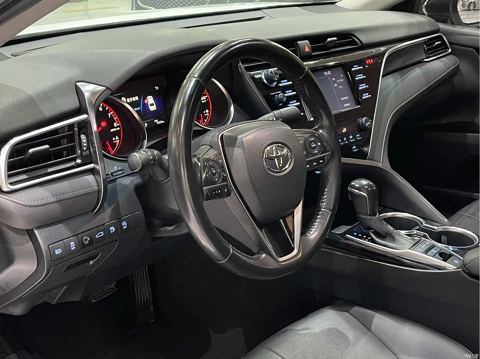 Toyota Camry, 2019 9