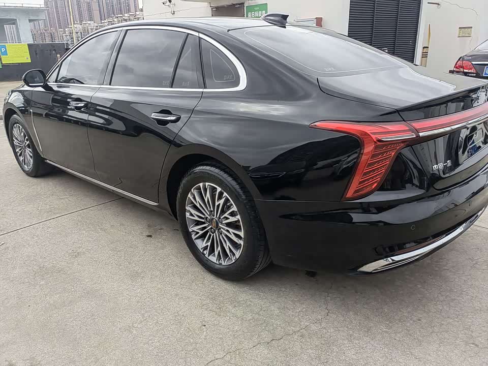 Hongqi H5